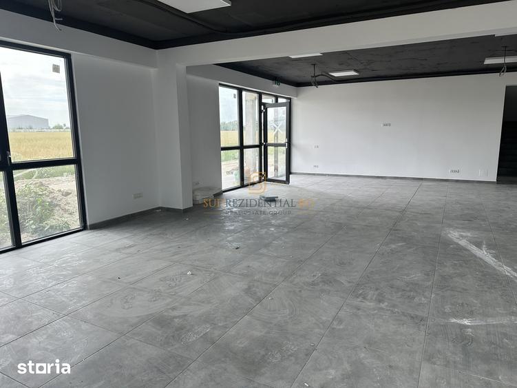 Spațiu comercial, de 819 mp, în Central