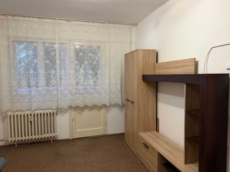Apartament cu 2 camere decomandat în Aurel Vlaicu