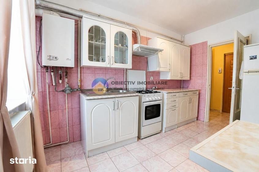Apartament cu 2 camere decomandat în Mărăței