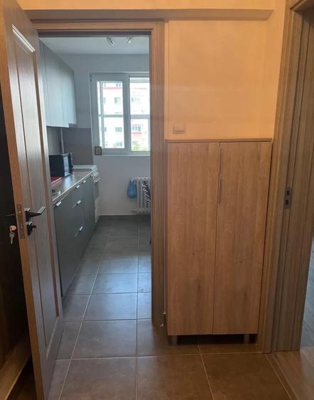 Apartament cu 2 camere semidecomandat, mobilat în Berceni
