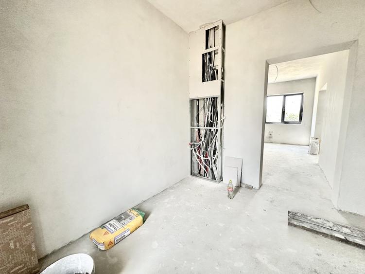 Duplex cu 4 camere cu Canalizare în Moșnița Nouă