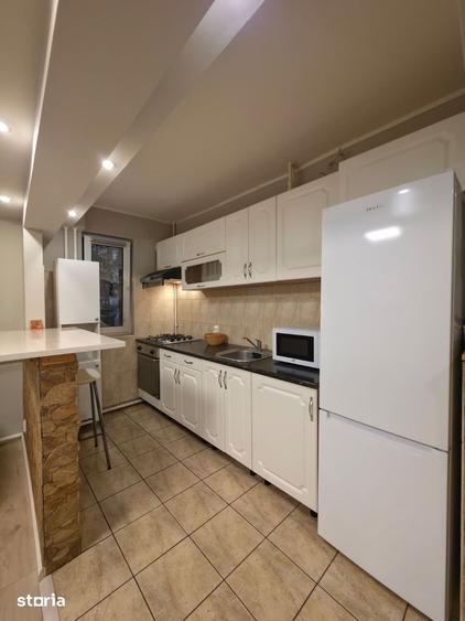Apartament cu 3 camere în Băneasa
