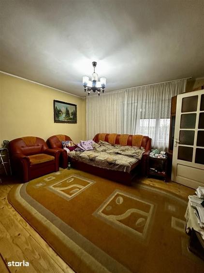 Casă cu 4 camere cu Teren 700 Mp în Sânmartin