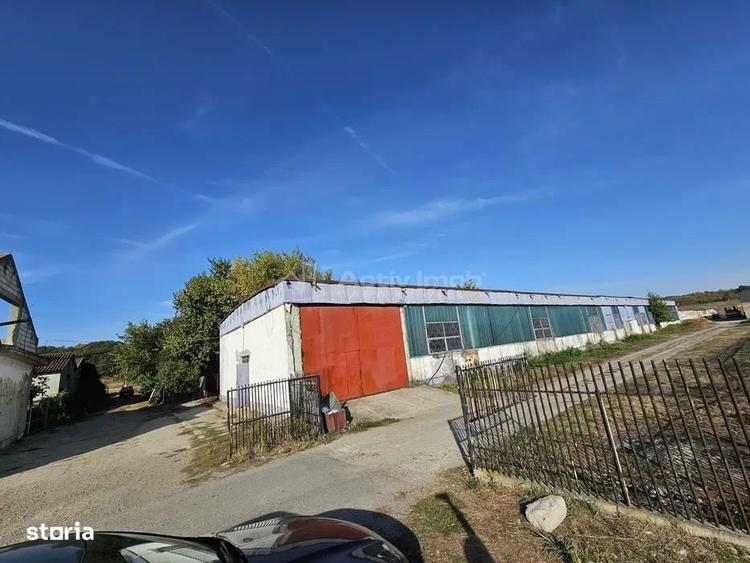 Spațiu comercial, de 1,000 mp, în Central