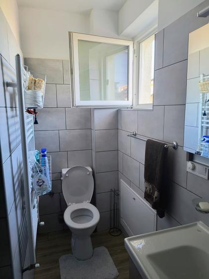 Apartament cu 3 camere decomandat, mobilat în Popas Păcurari