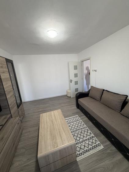 Inchiriez/vand apartament cu 2 camere - 6
