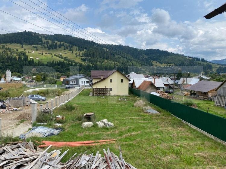 Casă individuală cu 5 camere cu Garaj în Vatra Dornei