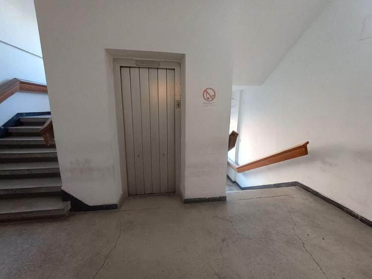Spațiu comercial, de 100 mp, în Calea Victoriei