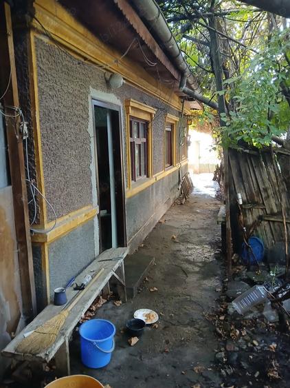 Casă cu 5 camere cu Teren 280 Mp în Antiaeriană