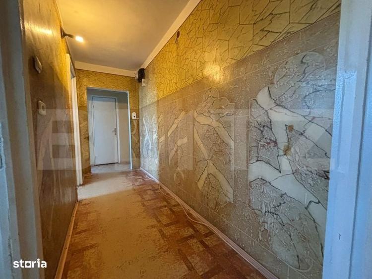 Apartament cu 3 camere semidecomandat în Rogerius
