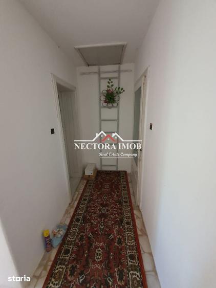 Casă cu 7 camere cu Teren 2300 Mp în Orașul Nou
