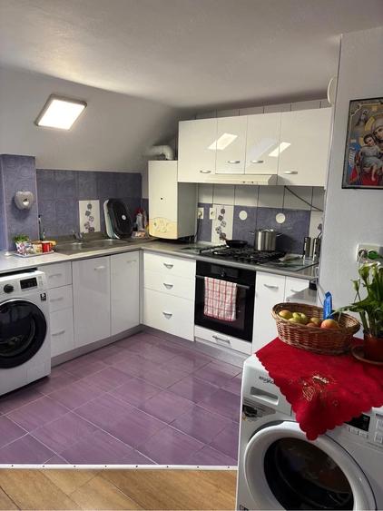 Apartament cu 2 camere decomandat în Săsar