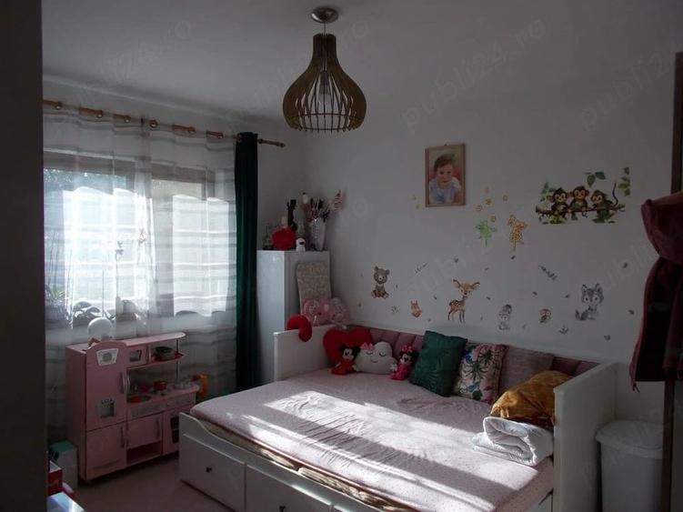 Casă cu 3 camere cu Teren 250 Mp în Săcălaz