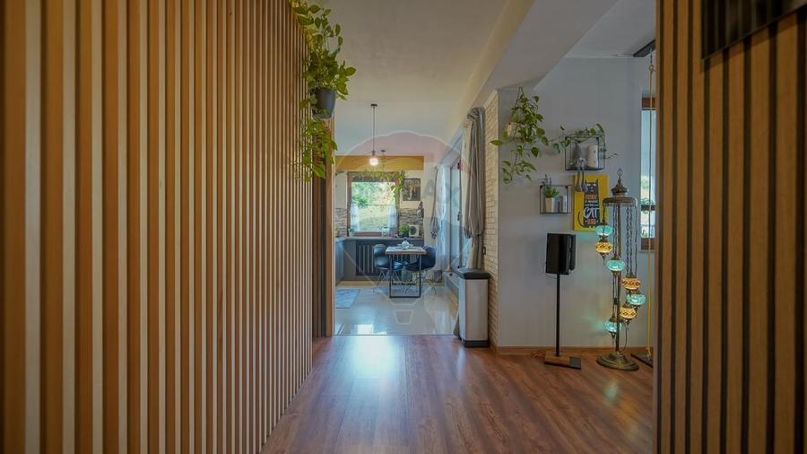 Apartament cu 2 camere semidecomandat, mobilat în Drumul Poienii