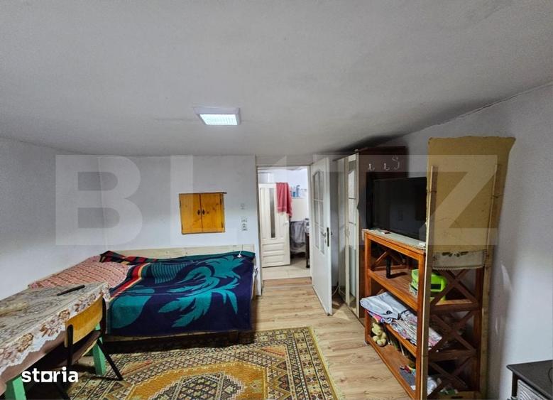 Casă cu 7 camere cu Teren 2727 Mp în Vidra