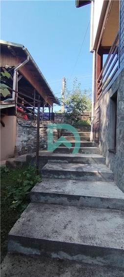 Casă individuală cu 3 camere cu Teren 437 Mp în Podul Vadului