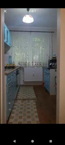 Apartament cu 3 camere semidecomandat în Micro 17