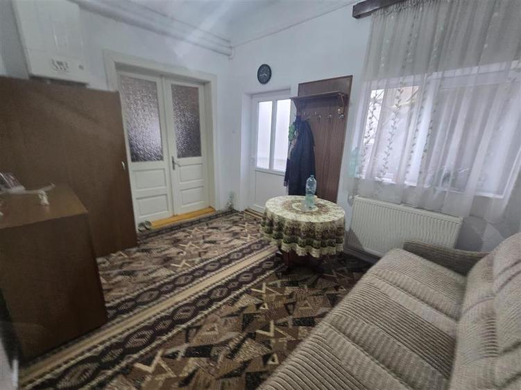 Duplex cu 3 camere cu Canalizare în Central
