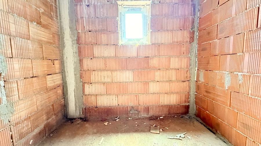 Duplex cu 5 camere cu Canalizare în Calea Urseni