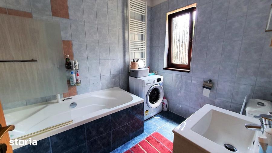 Casă cu Teren 430 Mp în Valea Aurie