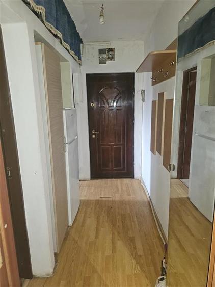Apartament cu 2 camere semidecomandat în Mircea cel Bătrân