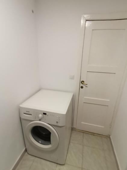 INCHIRIEZ apartament 2 camerea la casa ,renovat, zona Lazaret - 9