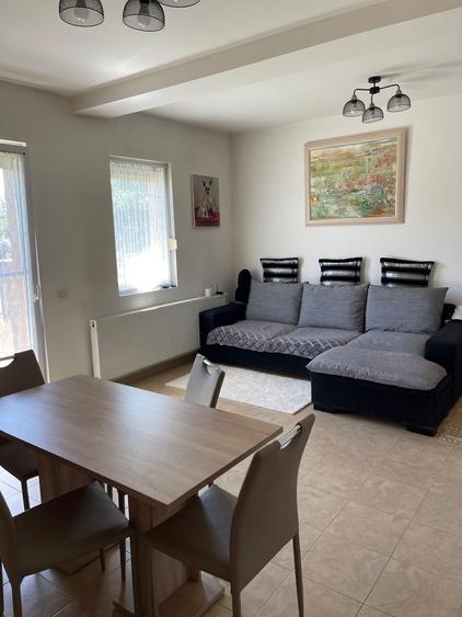 Apartament cu 3 camere decomandat în Utvin
