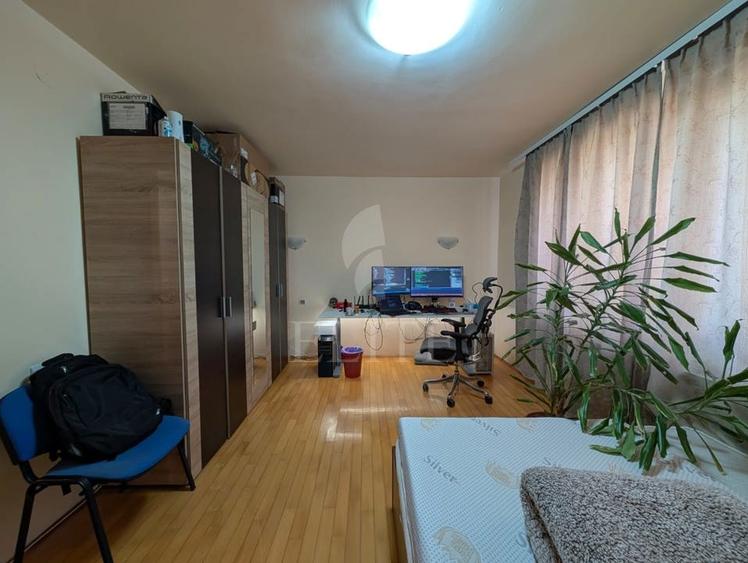 Apartament cu 3 camere semidecomandat, mobilat în Bună Ziua — fotografia 1