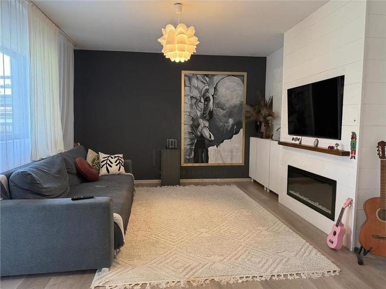 Duplex cu 3 camere cu Canalizare în Moșnița Nouă