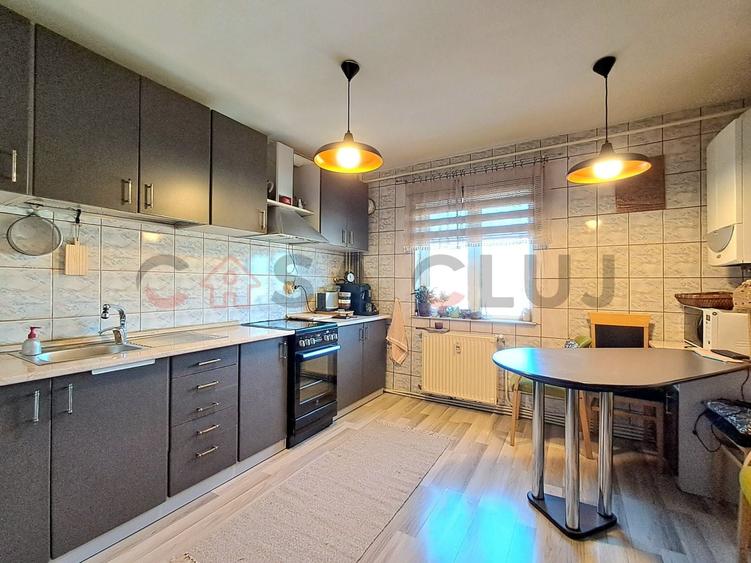 Apartament cu 4 camere decomandat, mobilat în Mănăștur