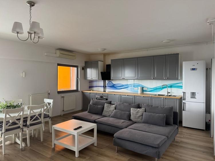 Apartament cu 3 camere semidecomandat, mobilat în Doamna Ghica