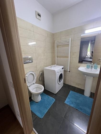 Apartament cu 2 camere semidecomandat, mobilat în Băneasa