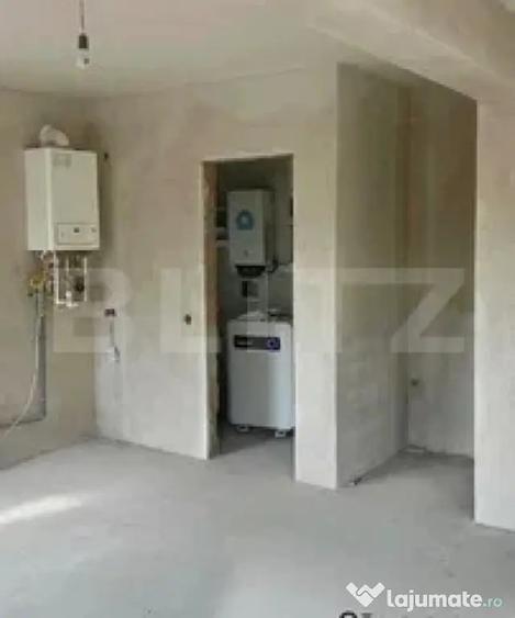 Casă cu 3 camere cu Teren 1354 Mp în Central