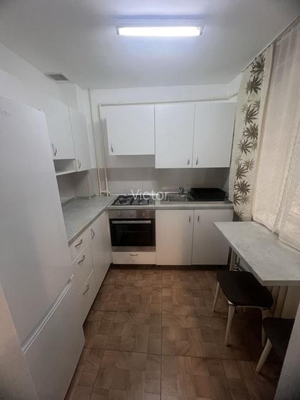 Inchiriez apartament 2 camere. Manastur, piata Flora