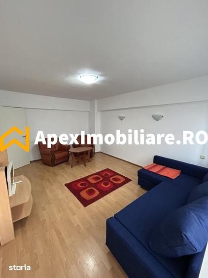 Apartament cu 3 camere decomandat în Obor