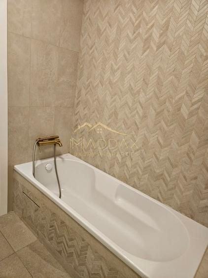 Apartament cu 3 camere decomandat, mobilat în Banu Manta
