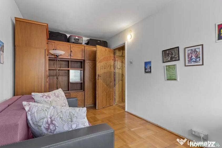 Apartament cu 3 camere decomandat în Aurel Vlaicu