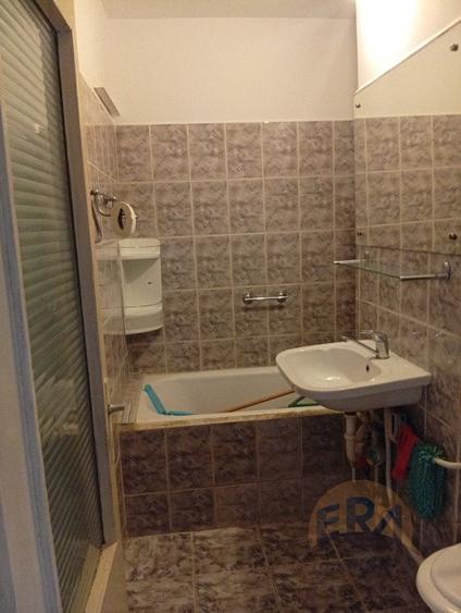 Garsonieră decomandată în Sânmartin