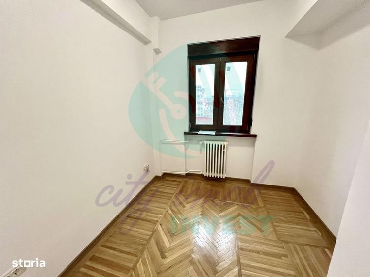 Apartament cu 4 camere decomandat în Cișmigiu