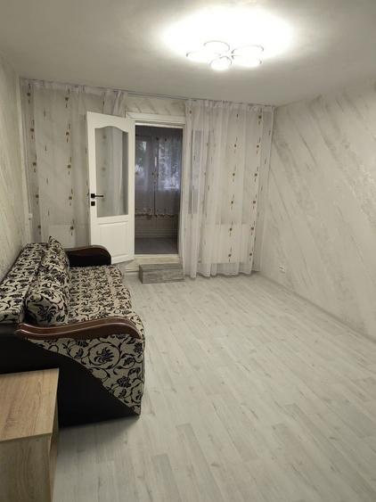 Inchiriez apartament 2 camere micro 40 - 4