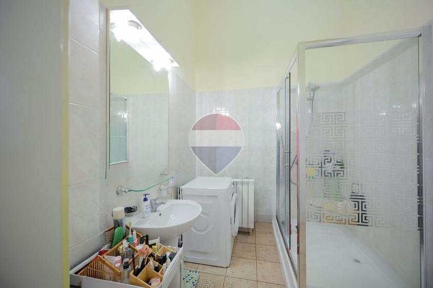 Apartament cu 2 camere semidecomandat în Ultracentral