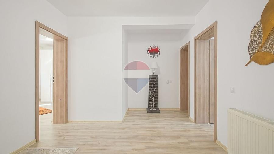 Apartament cu 4 camere decomandat, mobilat în Cioplea