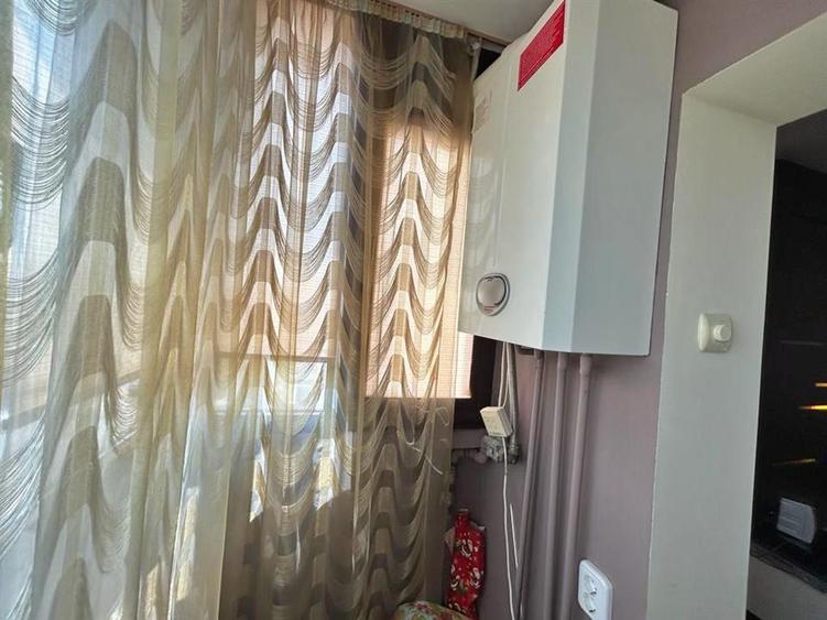 Apartament cu 3 camere decomandat în Cantacuzino