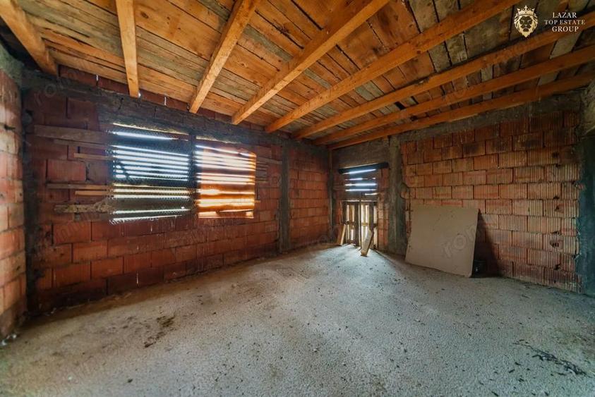 Casă cu 3 camere cu Teren 500 Mp în Vinga