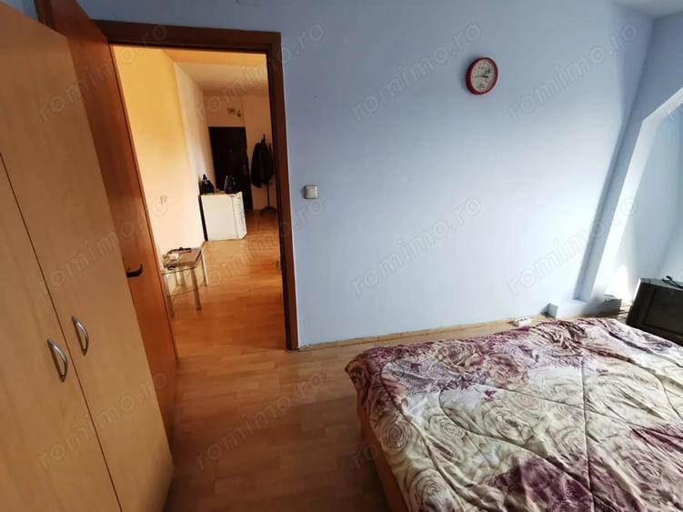 Apartament cu 2 camere semidecomandat în Complex Studențesc