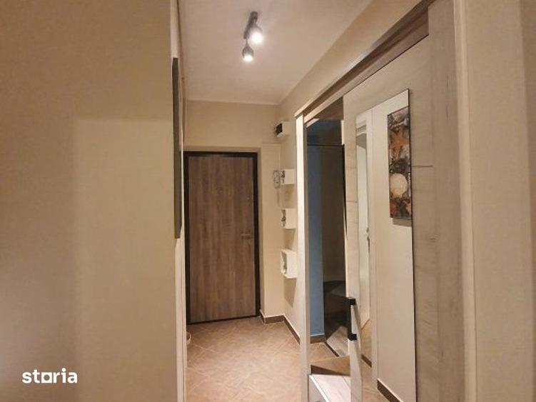 Garsonieră decomandată, mobilată în Tei