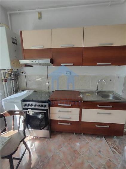 Garsonieră decomandată în Gruia