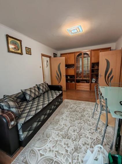 Apartament 2 camere, 49 mp, zona Săsar - 2