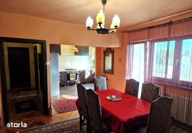 Apartament cu 3 camere decomandat în Circumvalațiunii