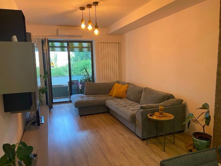 Apartament cu 3 camere decomandat, mobilat în Grozăvești